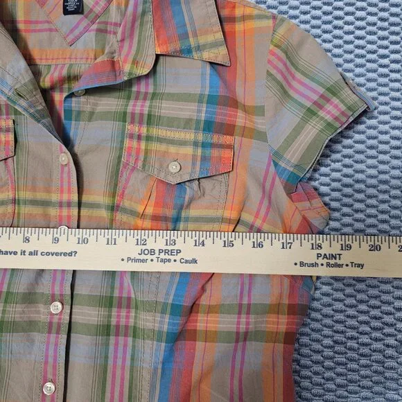 Tommy Hilfiger Multi-Color Plaid Button-Down Short Sleeves Shirt - Size Medium - Picture 5 of 6